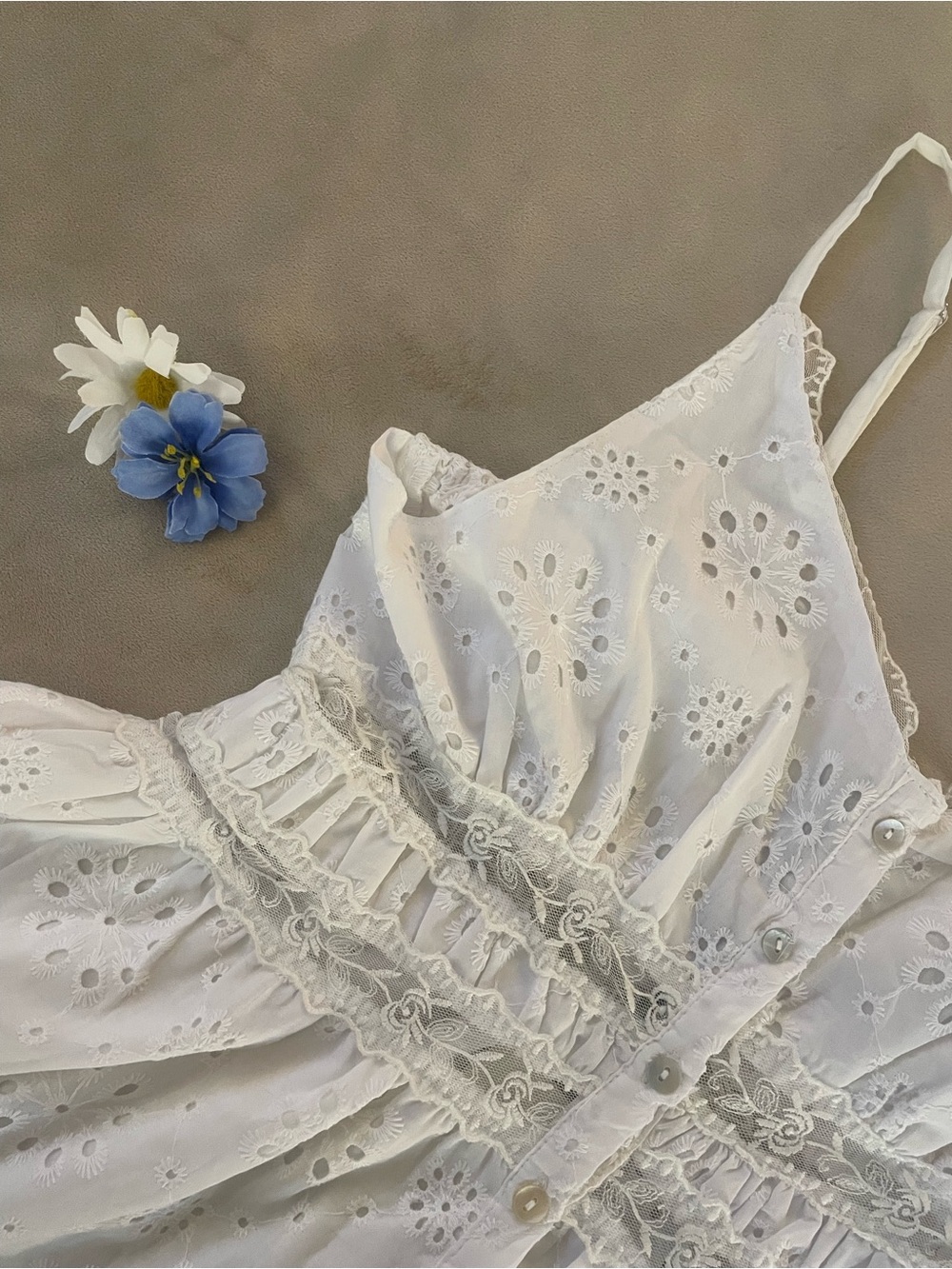 NWT Silver Jeans White Eyelet Lace Camisole